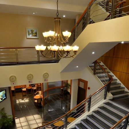 Asiana Hotel Кота-Кинабалу Экстерьер фото