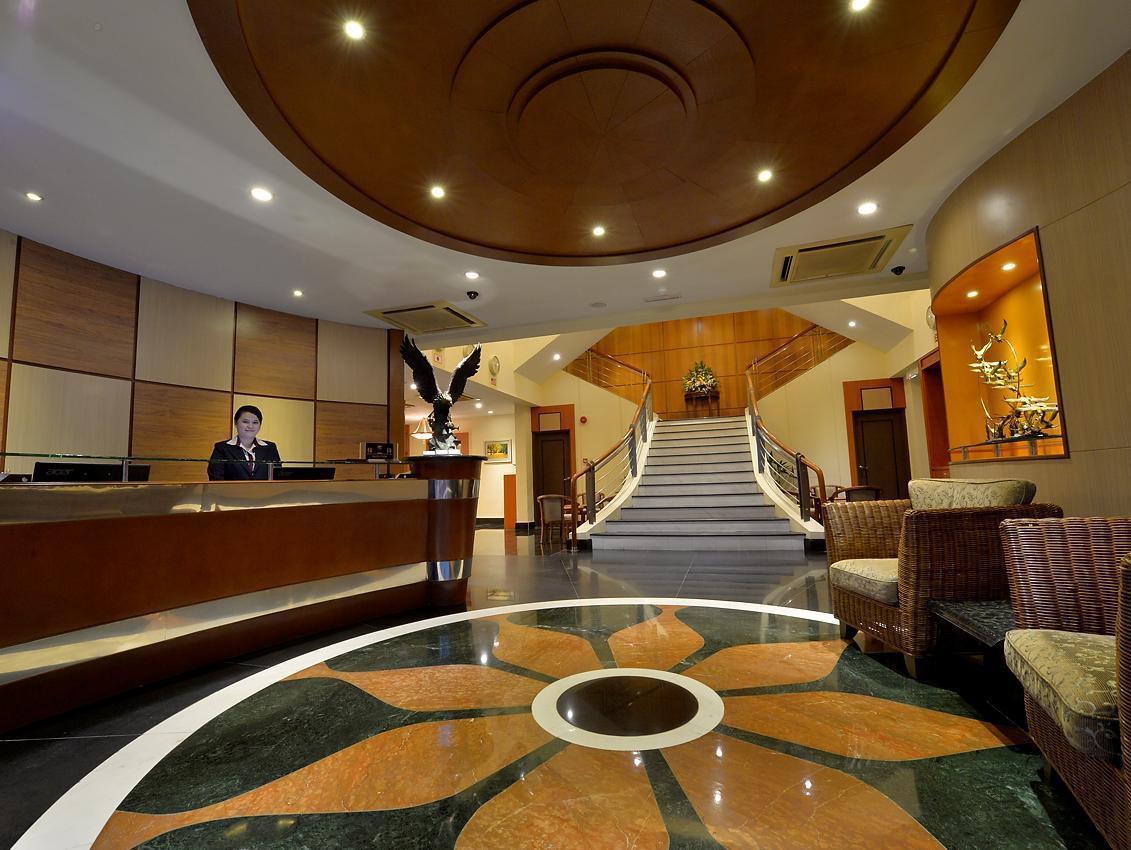 Asiana Hotel Кота-Кинабалу Экстерьер фото